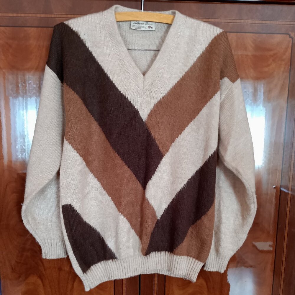 New Sweater - Size L / Length 27